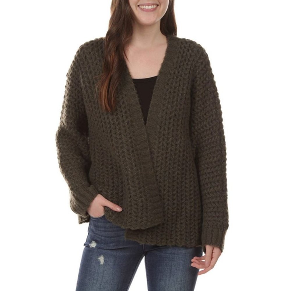 NWOT Molly Bracken Chunky Knit Cardigan Olive S/M